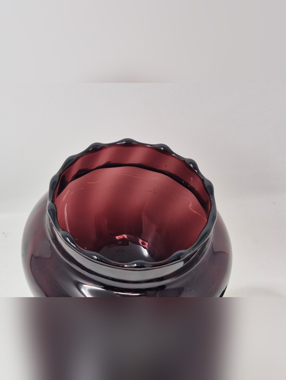 Empoli Amethyst Lidded Candy Dish - Picture 5 of 6